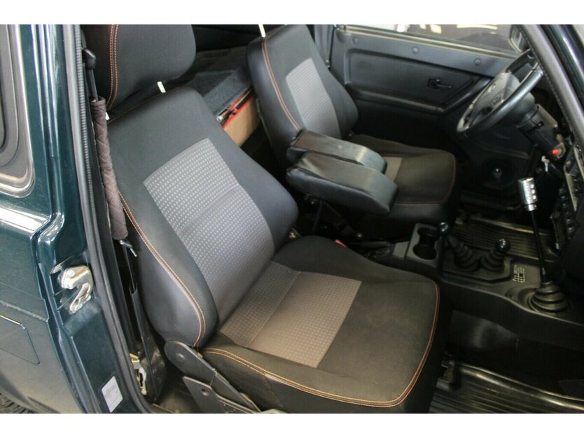 Lada Taiga 1.7 Urban 4x4 66.666 km 9.980 € Euskirchen 53881