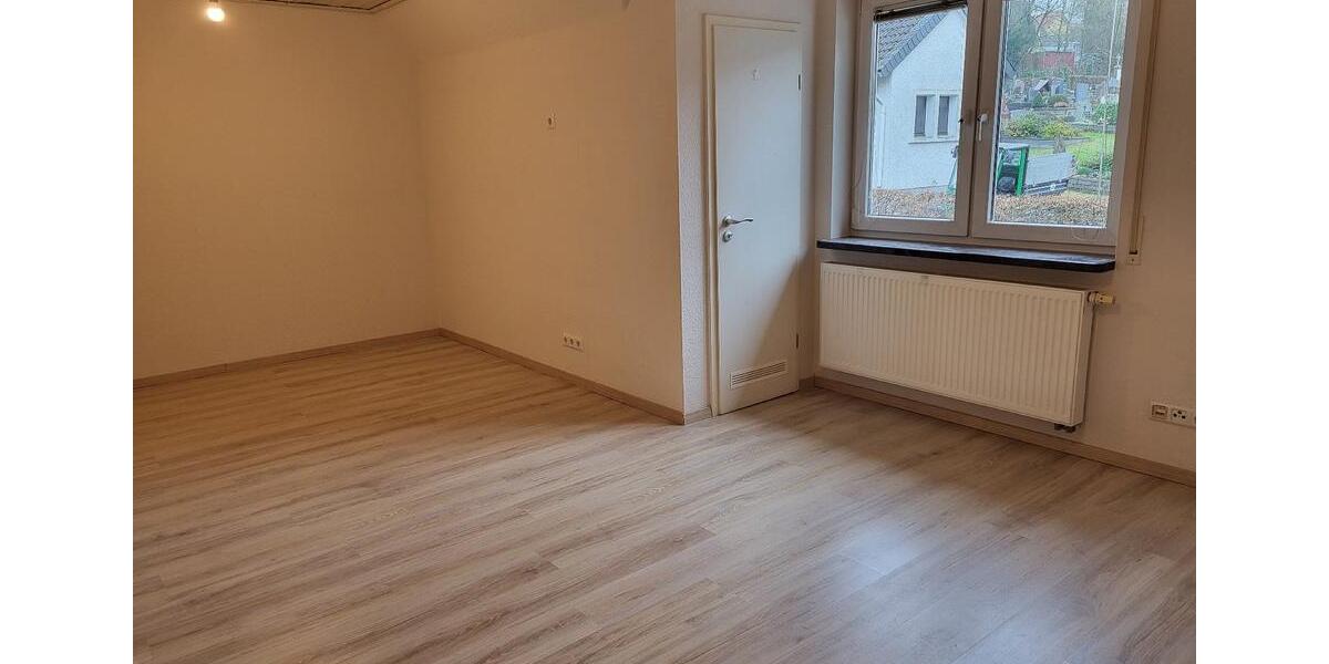 Maisonettenwohnung Overath - 4 Zimmer, 150 m&sup2;, 1.300&euro; | Angebot:25718215