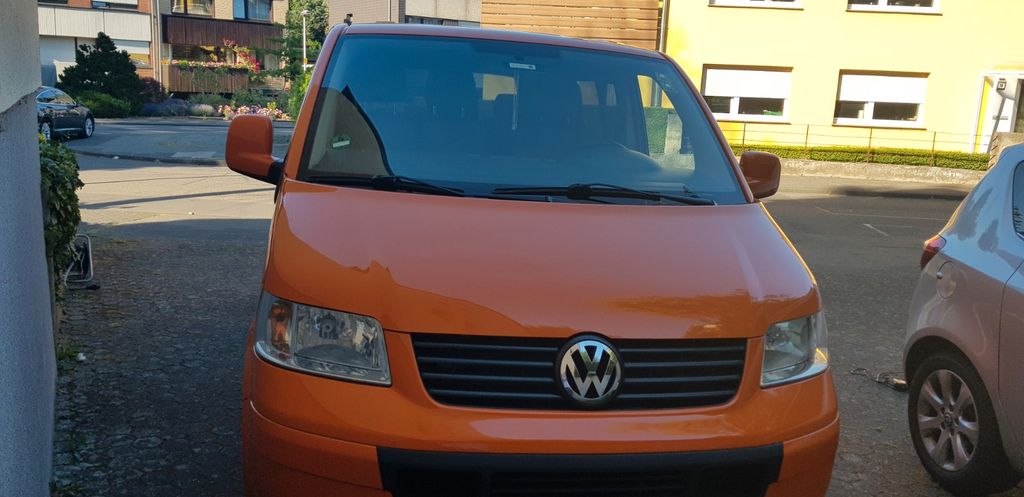 VW T5 Transporter 326.000 km 7.750 &euro; Brühl 50321