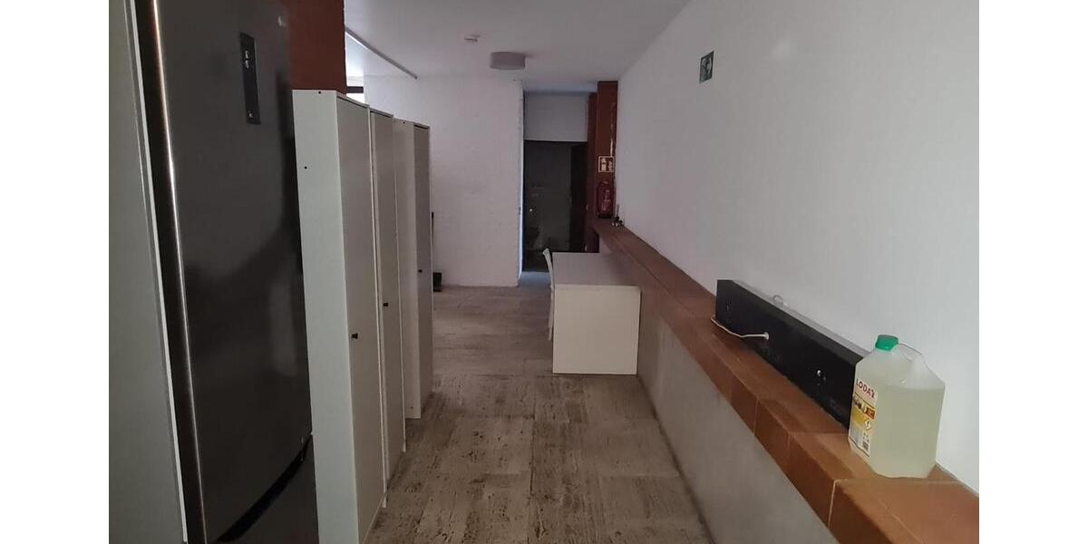 Etagenwohnung Rösrath - 9 Zimmer, 300 m&sup2;, 4.000&euro; | Angebot:25632982