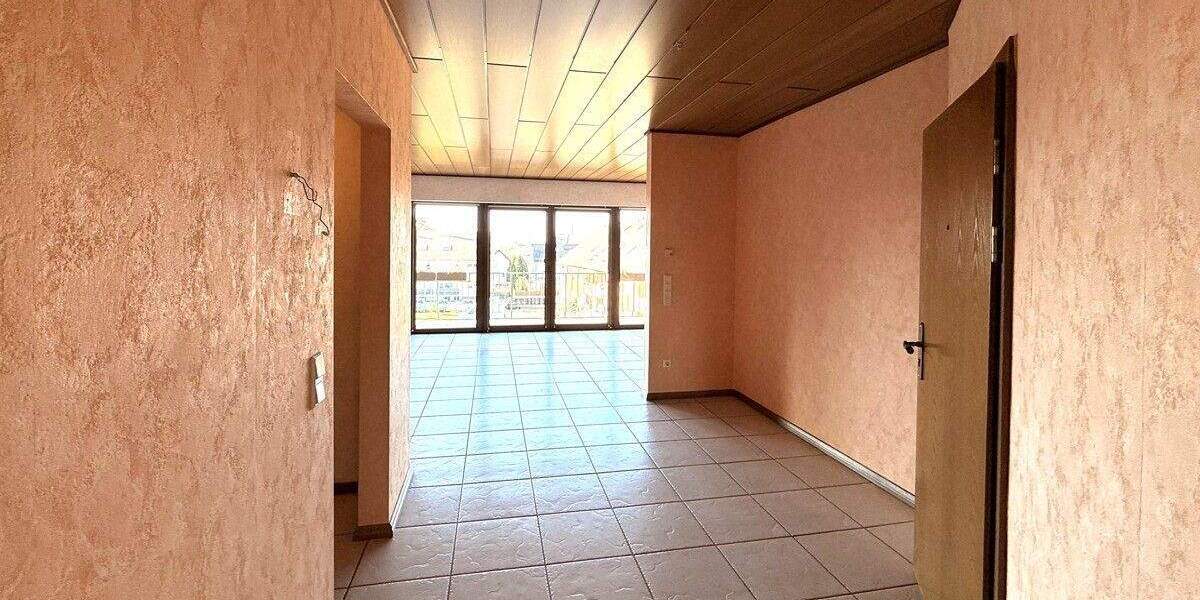 Etagenwohnung Euskirchen / Roitzheim Roitzheim - 263.000&euro; | Angebot:25772203