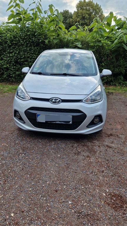 i10