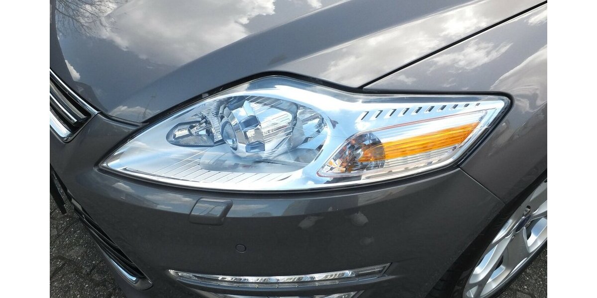 Ford Mondeo 2.0TDCi AUTOM-PROBLEME NAVI XENON PDC BLUET 143.215 km 7.500 &euro; Köln 50858