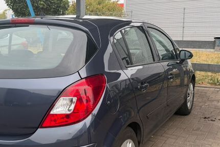 Opel Corsa 120.000 km 3.000 &euro; Bonn 53111