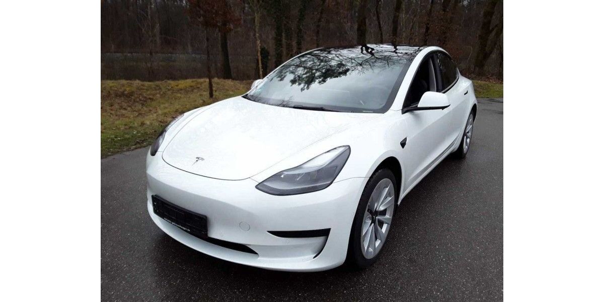 Tesla Model 3 33.588 km 27.900 &euro; Hennef 53773