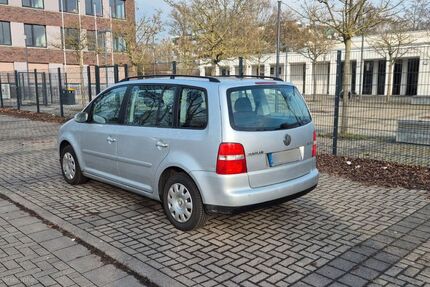 VW Touran 317.136 km 1.500 &euro; Köln 51147