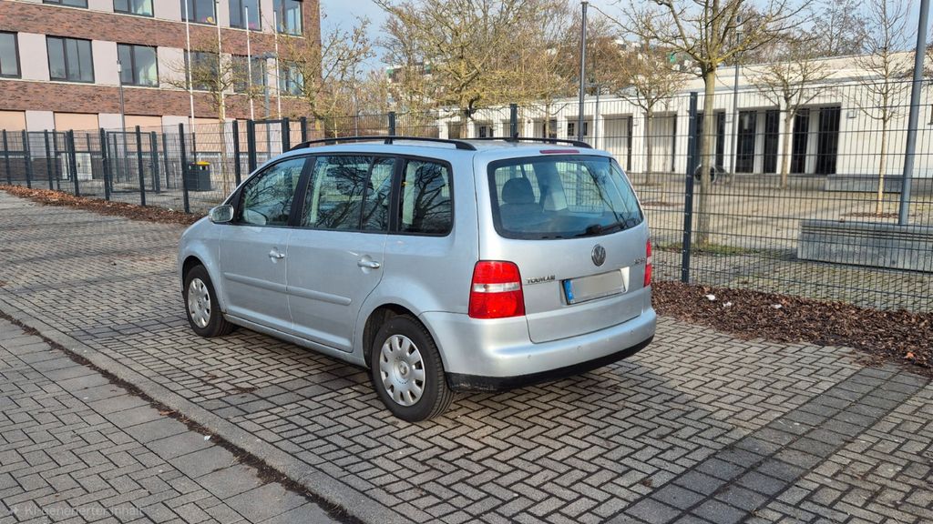 VW Touran 317.136 km 1.500 &euro; Köln 51147