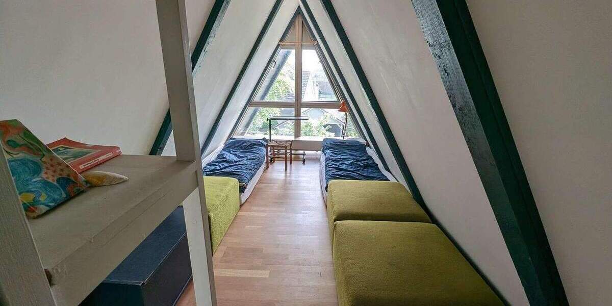 Einfamilienhaus Flensburg Südstadt - 5 Zimmer, 198 m&sup2;, 450.000&euro; | Angebot:24842807