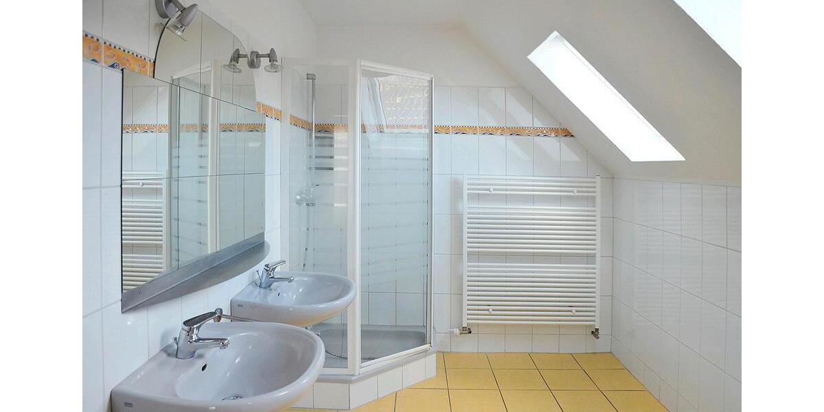 Einfamilienhaus Euskirchen - 7 Zimmer, 230 m&sup2;, 699.000&euro; | Angebot:27168941