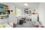 Platz für Ihre Pläne: Großzügige 4-Zimmer-Wohnung mit Aufzug und Panorama-Loggia