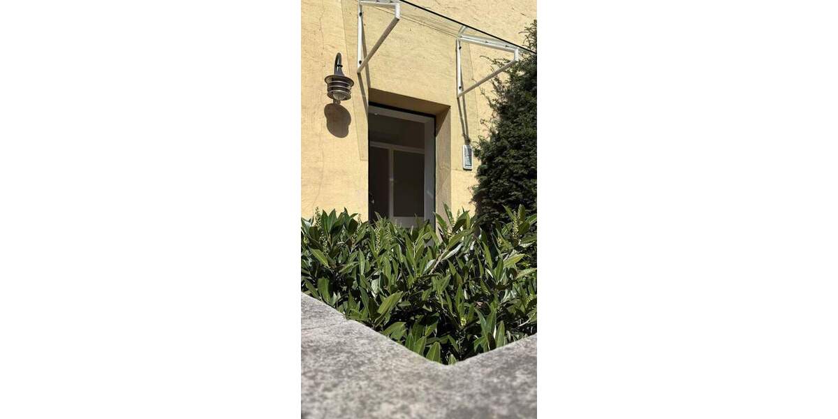 Gewerbeobjekt Overath Untereschbach - 6 Zimmer, 133 m&sup2;, 185.000&euro; | Angebot:24252029