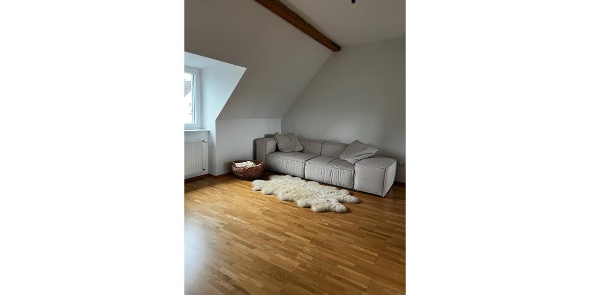 Dachgeschoßwohnung Köln Kalk - 3 Zimmer, 70 m&sup2;, 1.500&euro; | Angebot:25844081
