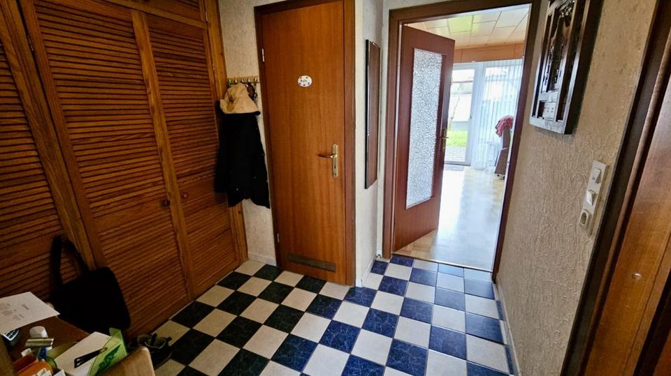 Reihenhaus Sankt Augustin - 6 Zimmer, 130 m&sup2;, 425.000&euro; | Angebot:24801689