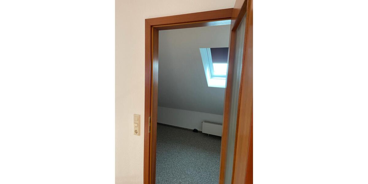 Etagenwohnung Bonn Lannesdorf - 1 Zimmer, 30 m&sup2;, 600&euro; | Angebot:25782598