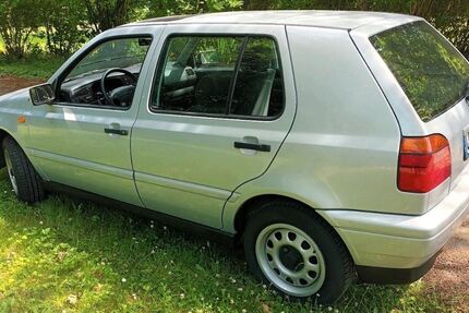 VW Golf 35.600 km 4.950 &euro; Bad Neuenahr 53474