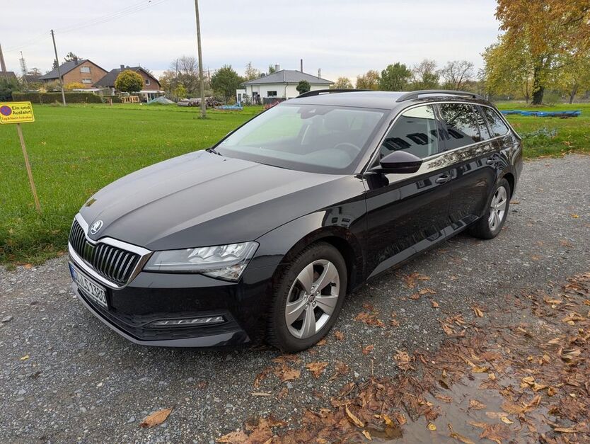Skoda Superb 105.000 km 18.500 € Niederkassel 53859