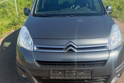 Citroen Berlingo 83.000 km 7.950 &euro; Köln/Poll 51105