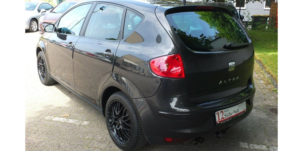 Seat Altea STYLE NAVI AHK KLIMAAUT PARKPILOT neuer Zahn 162.222 km 4.908 &euro; Köln 50858