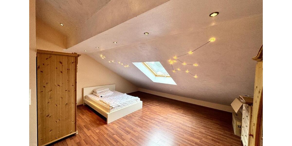 Doppelhaushälfte Königswinter - 4 Zimmer, 124 m&sup2;, 1.700&euro; | Angebot:24195826