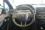 Peugeot 208 PureTech 82 Style - Panorama - 88.339 km 7.980 &euro; Euskirchen 53881