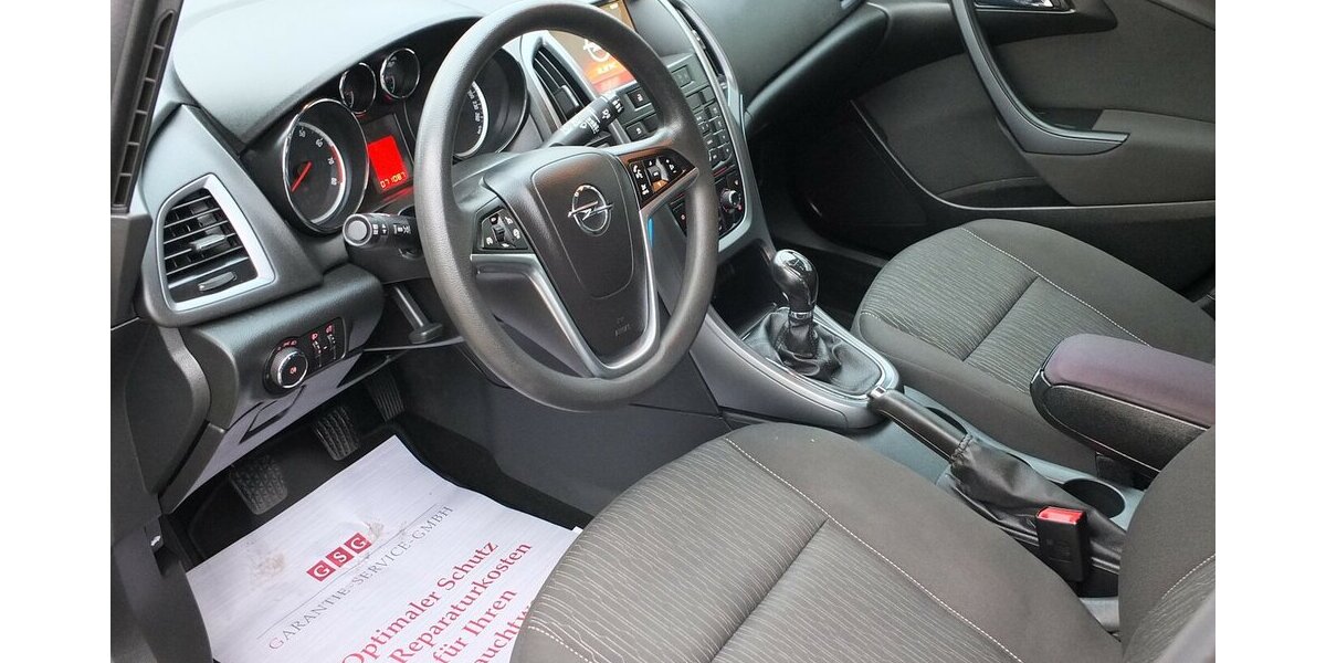 Opel Astra SELECTION GARAGENWAGEN orig. 71.086 km ! 71.086 km 8.408 &euro; Köln 50858