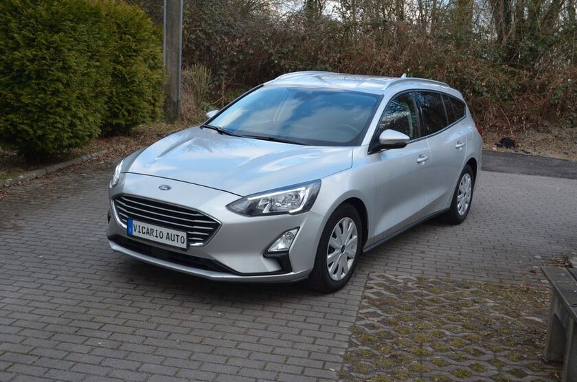Ford Focus 144.121 km 7.899 € KÖLN 51109