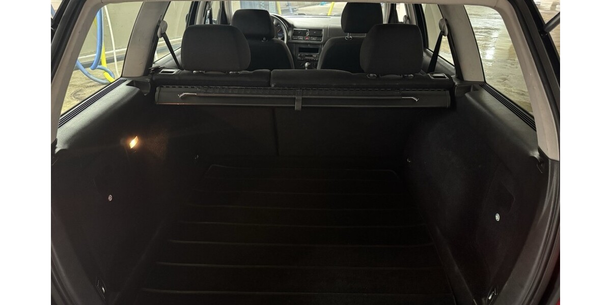 VW Golf IV Variant 190.000 km 1.690 &euro; Bonn 53111