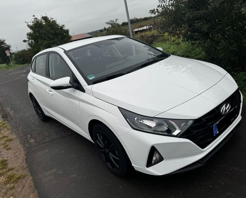Hyundai i20 28.364 km 14.500 € Euskirchen 53881