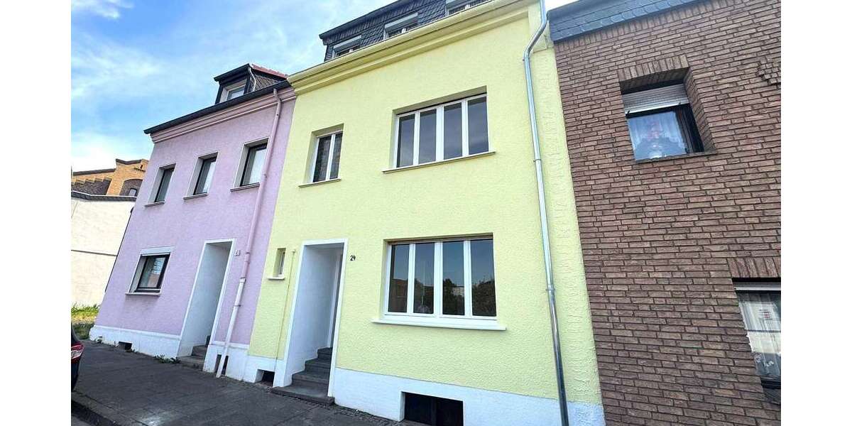 Einfamilienhaus Euskirchen - 7 Zimmer, 140 m&sup2;, 2.500&euro; | Angebot:26950137