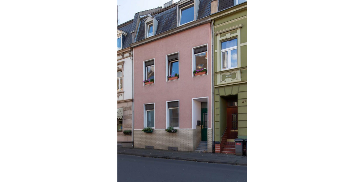 Einfamilienhaus Bonn Bad Godesberg - 7 Zimmer, 135 m&sup2;, 430.000&euro; | Angebot:26662854