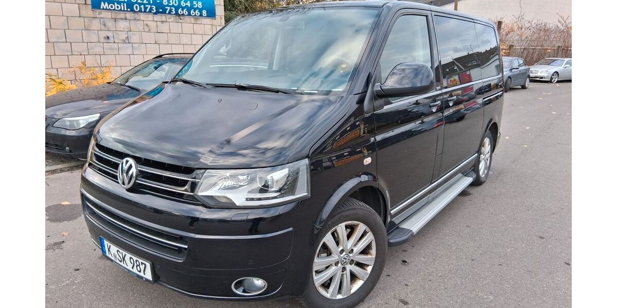 VW T5 Transporter 205.000 km 17.500 &euro; Köln 51105