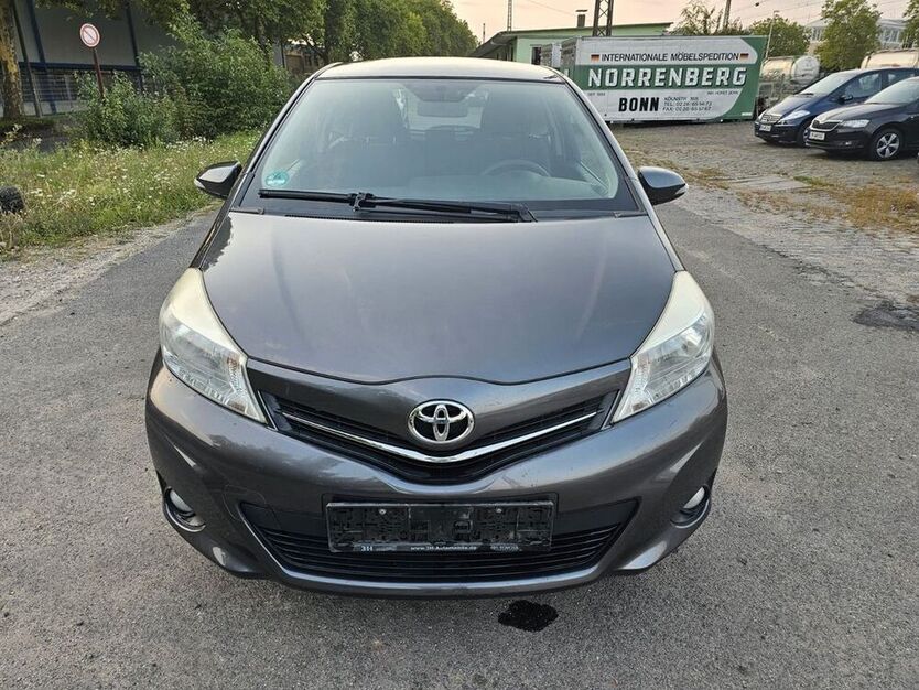 Yaris