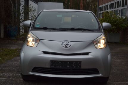 Toyota IQ 47.000 km 5.350 &euro; köln 50969