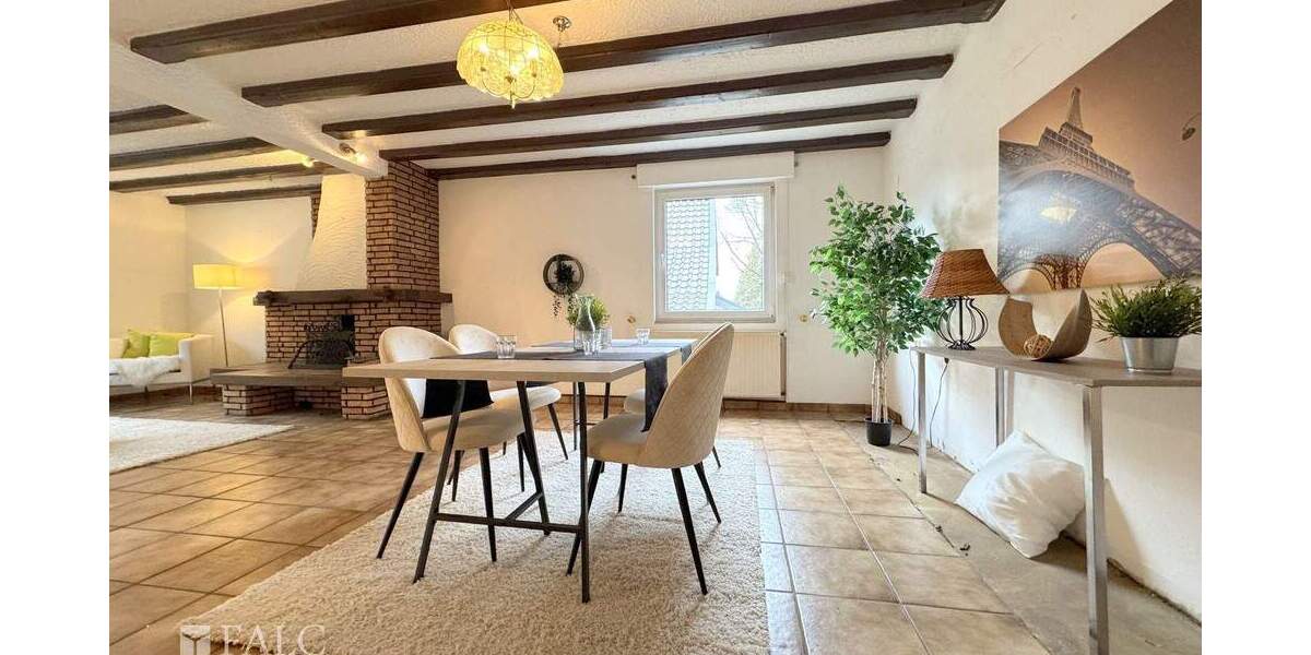 Etagenwohnung Siegburg - 4 Zimmer, 100 m&sup2;, 309.000&euro; | Angebot:25739528