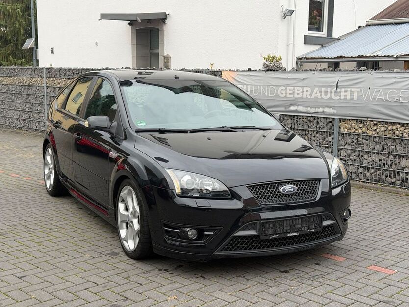 Ford Focus 150.000 km 12.999 € Bad Breisig 53498