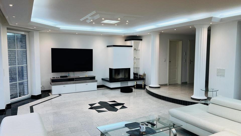 Mehrfamilienhaus, Wohnhaus Köln Lindenthal - 6 Zimmer, 266 m&sup2;, 3.150&euro; | Angebot:25756607