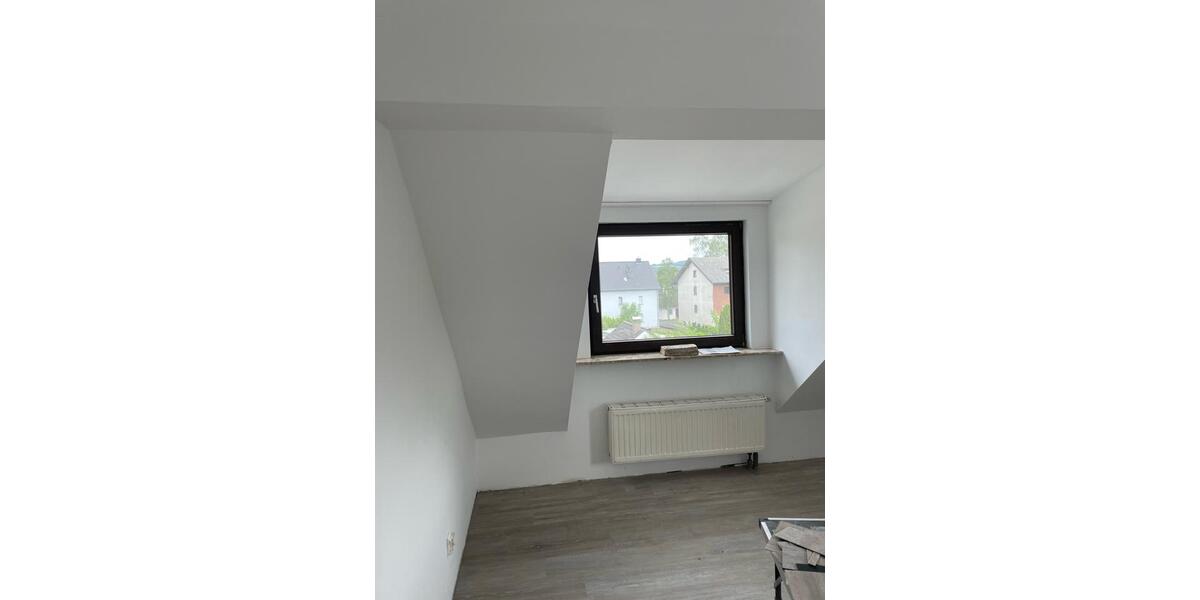 Dachgeschoßwohnung Eitorf - 2 Zimmer, 68 m&sup2;, 520&euro; | Angebot:24674046