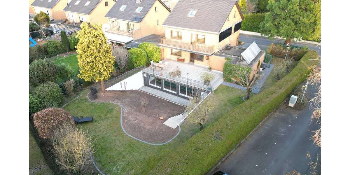 Einfamilienhaus Erftstadt-Friesheim Friesheim - 8 Zimmer, 230 m&sup2;, 595.000&euro; | Angebot:27127995