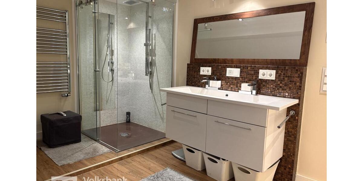 Einfamilienhaus Bonn Hardtberg - 5 Zimmer, 153 m&sup2;, 2.700&euro; | Angebot:25722262