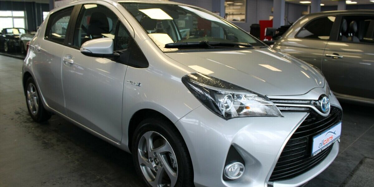 Toyota Yaris Hybrid 1.5 VVT-i Edition-S - 8-Fach - 39.573 km 13.980 &euro; Euskirchen 53881
