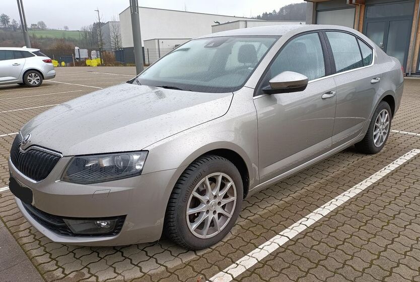 Skoda Octavia 98.500 km 9.990 € Overath 51491