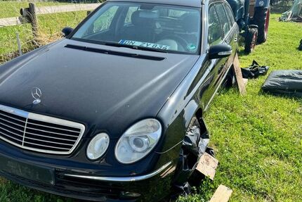 Mercedes-Benz 220 300.000 km 2.300 € Waldbreitbach 56588