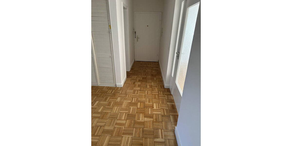 Etagenwohnung Bonn Tannenbusch - 3 Zimmer, 82 m&sup2;, 375&euro; | Angebot:26424380