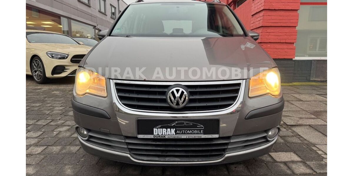 VW Touran 241.570 km 3.999 &euro; Siegburg 53721