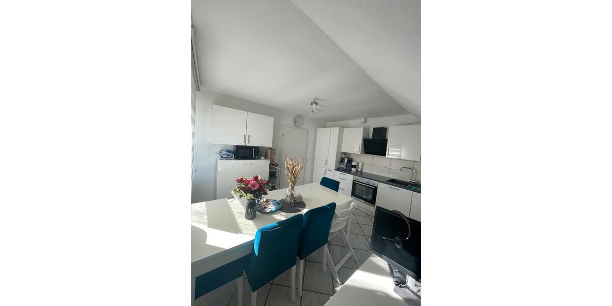 Dachgeschoßwohnung Eitorf - 4 Zimmer, 93 m&sup2;, 980&euro; | Angebot:24840306