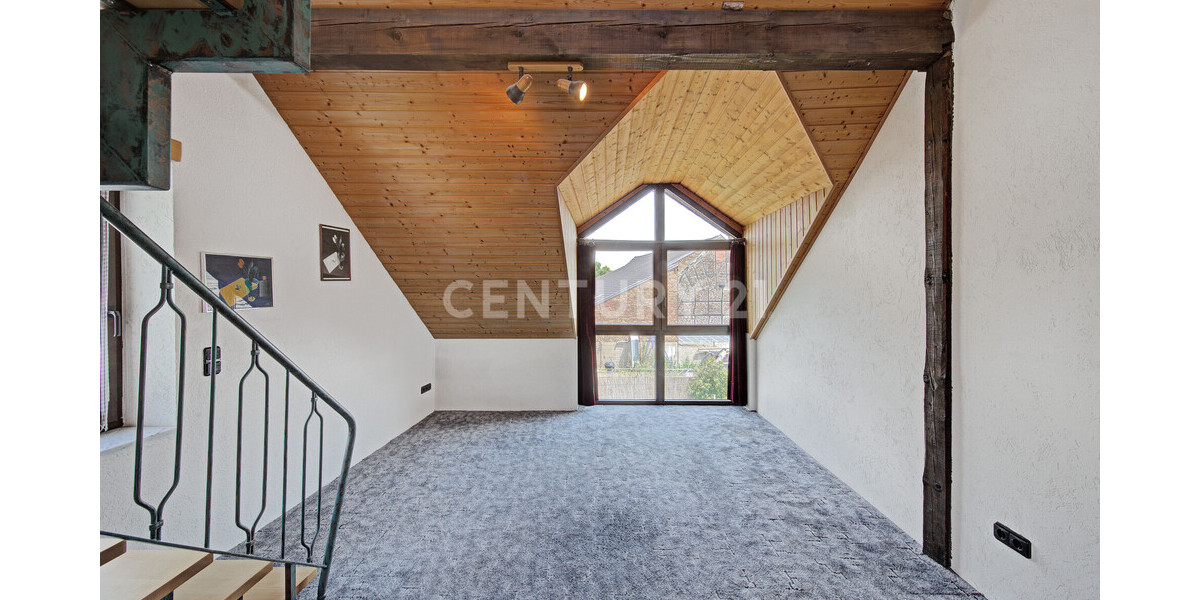 Hier schlägt das Herz höher: Freistehender Architekten-Traum wartet auf Sie! - Einfamilienhaus Euskirchen Dom-Esch | Angebot:27181122