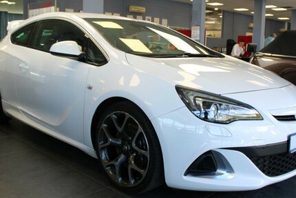 Opel Astra OPC