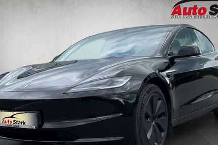 Tesla Model 3 29.265 km 42.990 € Köln 50859