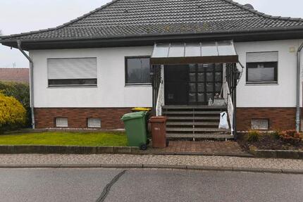 Haus Rheinbach - 6 Zimmer, 108 m&sup2;, 390.000&euro; | Angebot:24706182