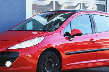 Peugeot 207 186.414 km 1.680 &euro; Bonn- Geislar 53225